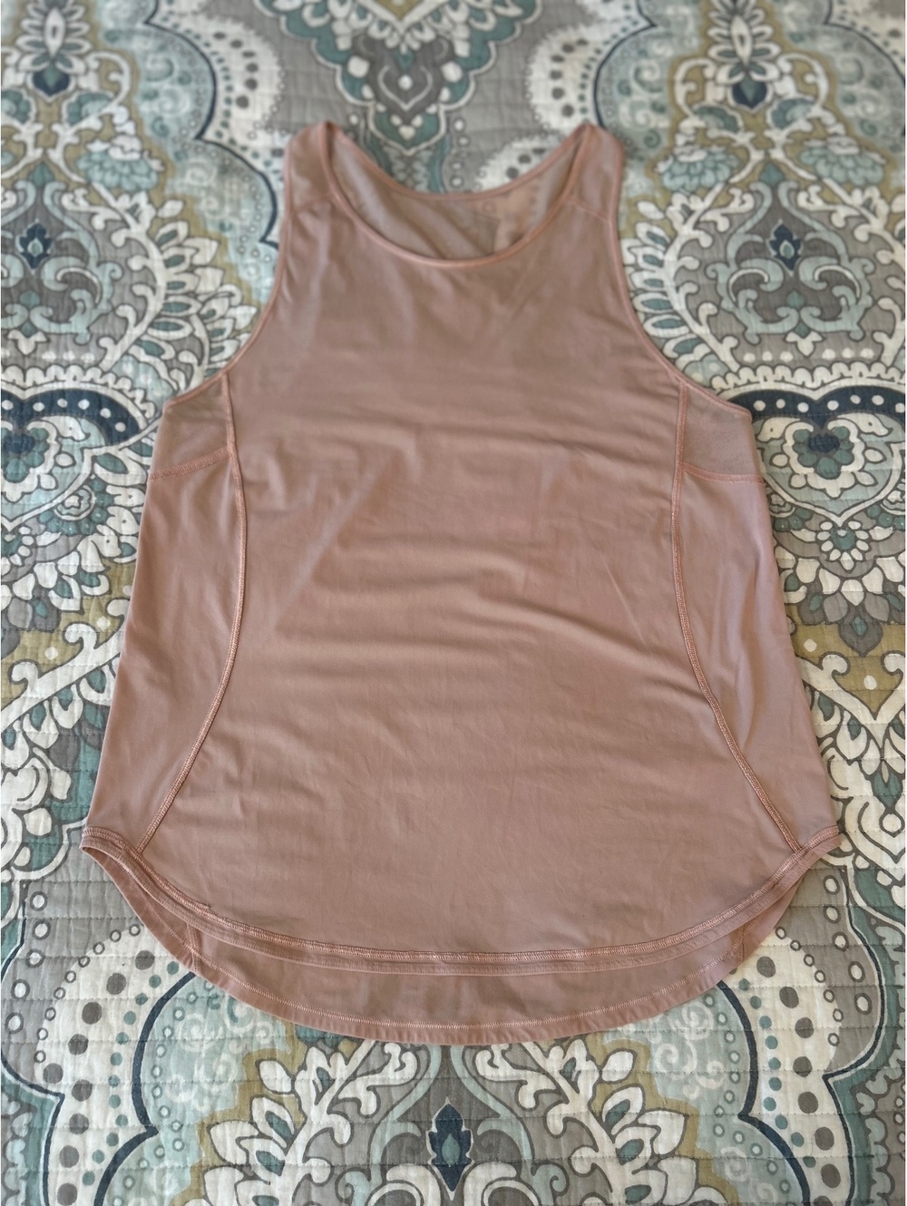 Lululemon Women's Athletic Tank Top in Dusty Pink